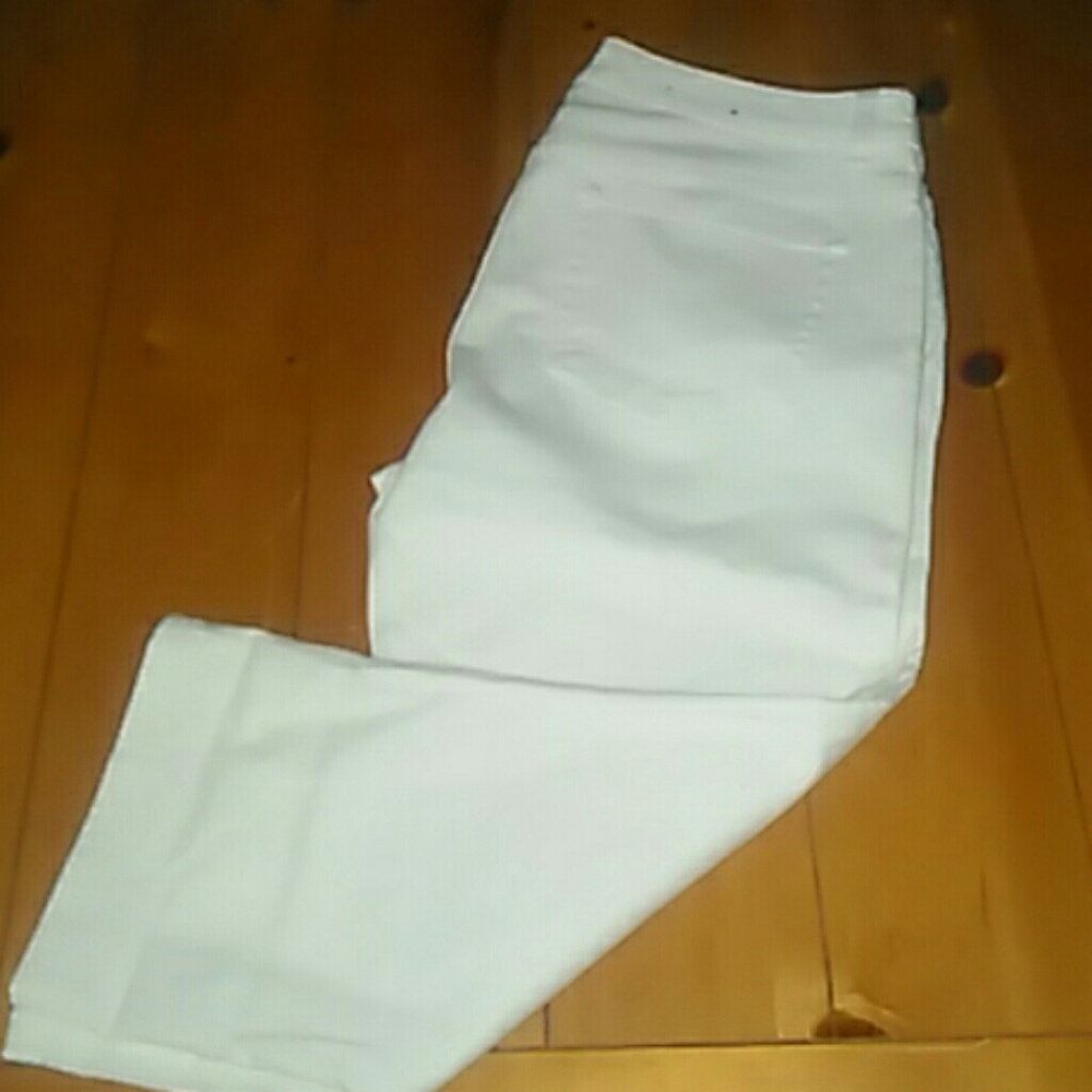 NWOT Chaps 1978 Bermuda